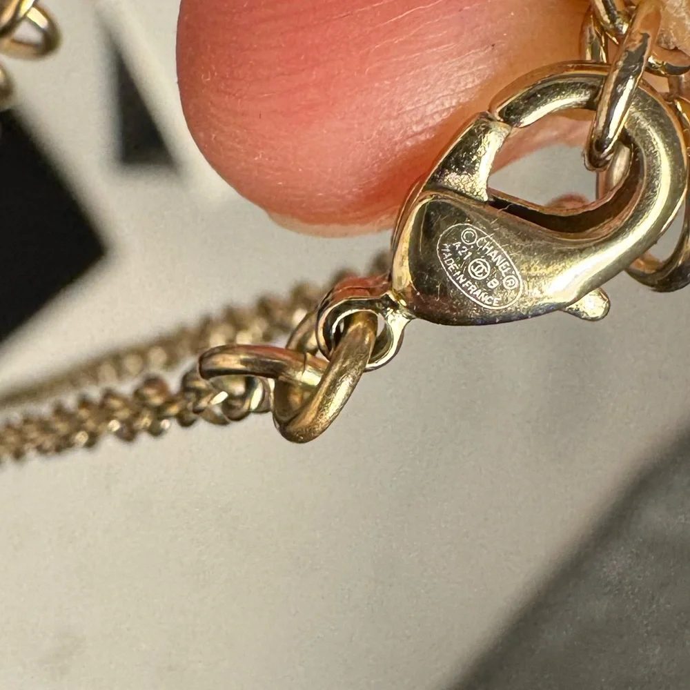 CHANEL▪️CC pearls and crystal Pendant necklace - Picture 5 of 5